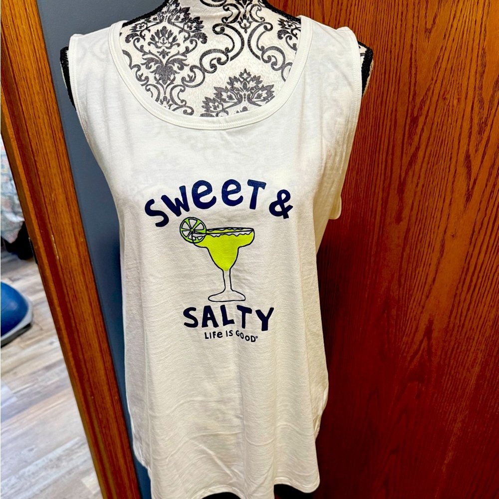 Life is Good tee Women’s XL